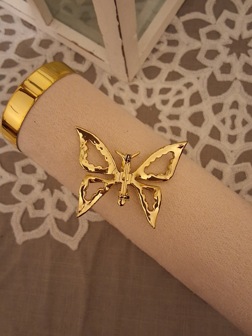 VTG White Gold Rhinestone & Pearl Butterfly Brooch - Picture 3 of 4